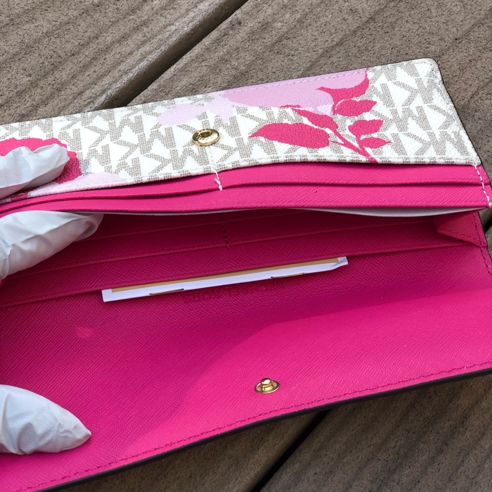NWT Michael Kors Signature floral flat wallet - Picture 4 of 5